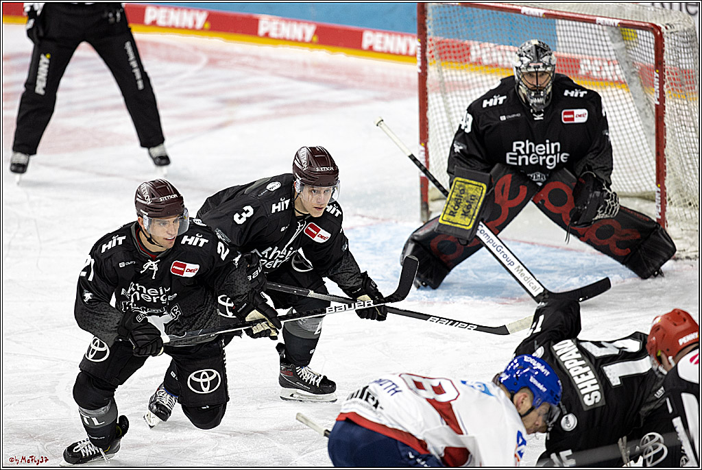 PENNY DEL;  Koelner Haie - Adler Mannheim; Koeln, 08.04.2021
